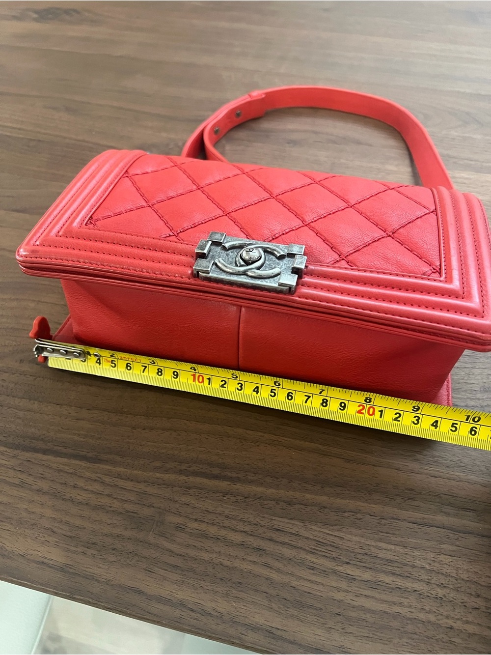 Chanel Medium Boy Bag Red Lambskin Very Good Condition with Dust Bag - Picture 4 of 16